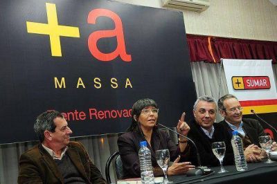 El espacio SUMAR present� el libro 'El Inventor del Peronismo' en Tigre