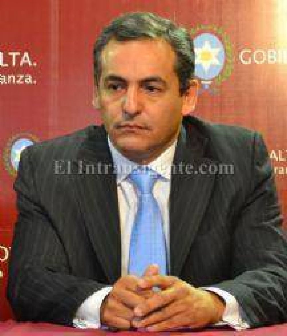 Fernando Echaz� reapareci� y tir� palos a Miguel Isa