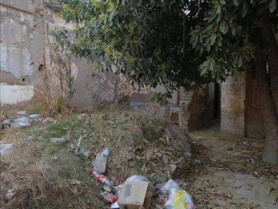 Vecinos del microcentro piden la erradicaci�n de un bald�o