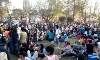Carlos Paz traslad� la fiesta de la Primavera por "Sprite"