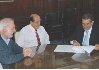 Naci�n financiar� ordenamiento ambiental para la Provincia