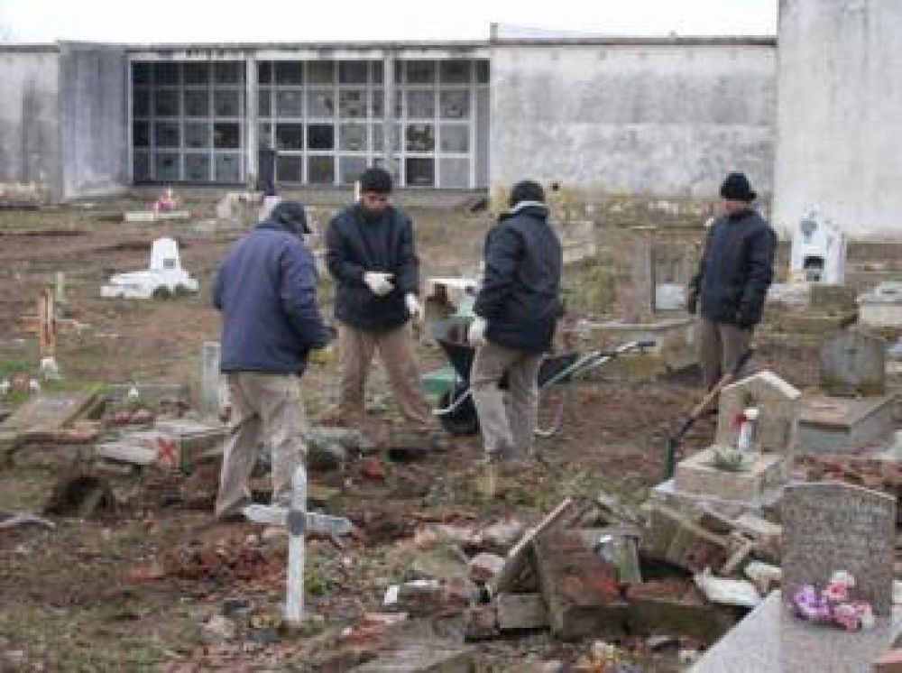 Cementerio: realizan mejoras en el sector de ni�os