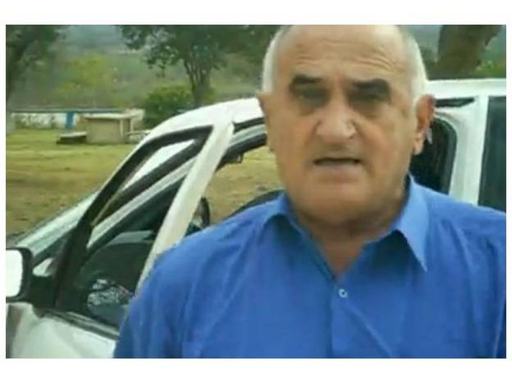 Denuncian agresiones del director de la Toma Vieja a asamble�stas