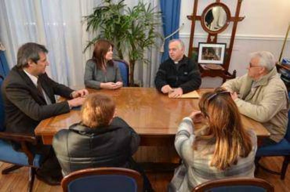 El gobierno fortalece lazos con asociaciones de la sociedad civil