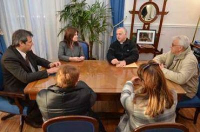 El gobierno fortalece lazos con asociaciones de la sociedad civil