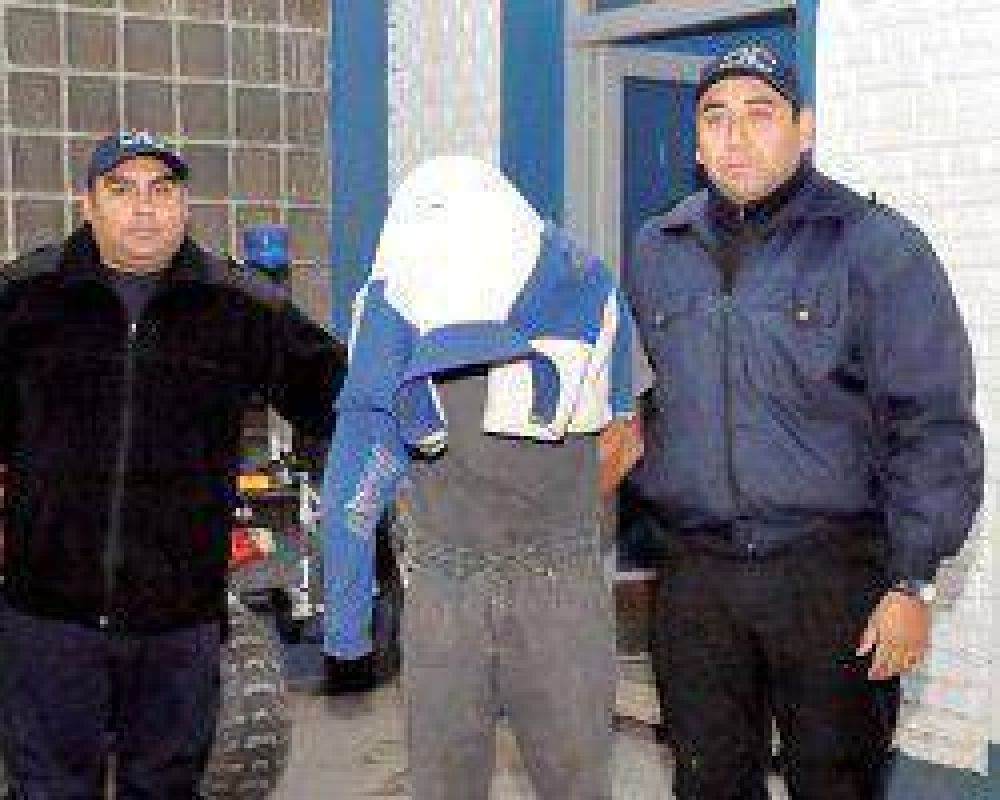 Tras persecuci�n detuvieron a un padre acusado de violar a sus hijos de 7 y 9 a�os