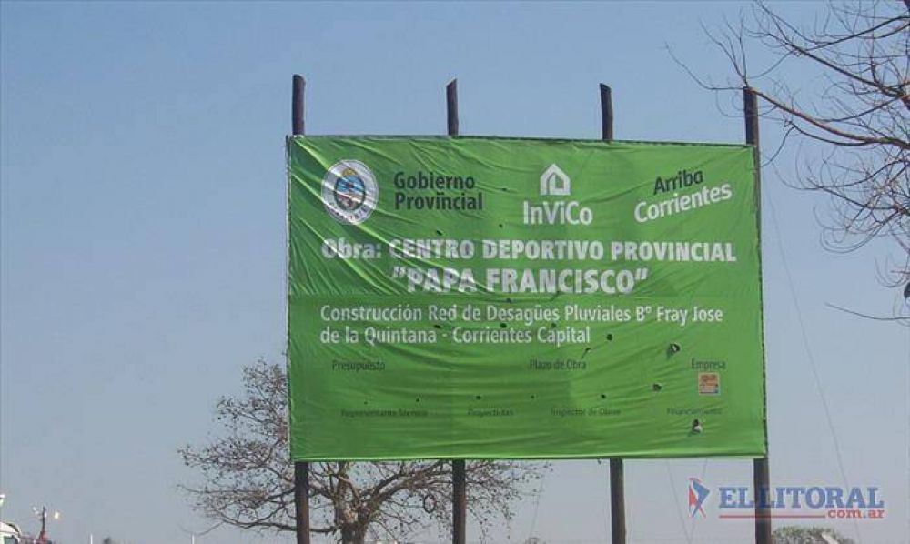Comenz� la realizaci�n del Polideportivo �Papa Francisco�