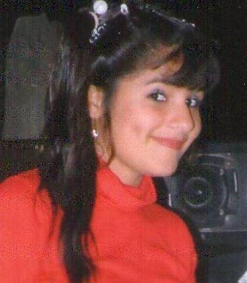 Buscan a chica de 14 a�os que no regres� a su casa