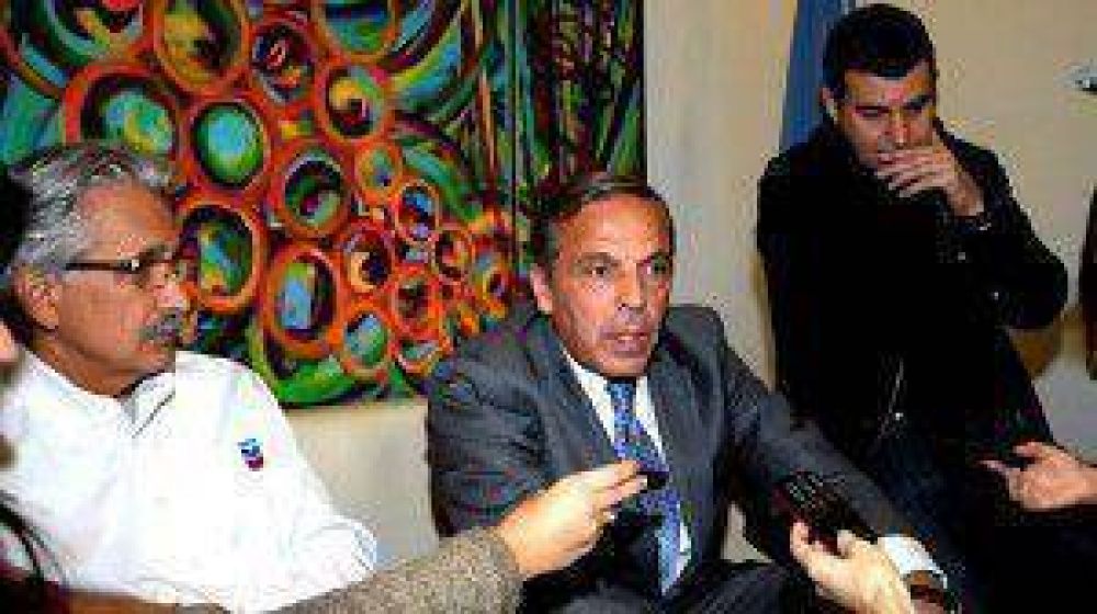 Sapag habl� con Lanata sobre el acuerdo YPF-Chevron
