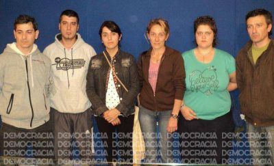 Los agentes �despedidos� reclaman su reincorporaci�n