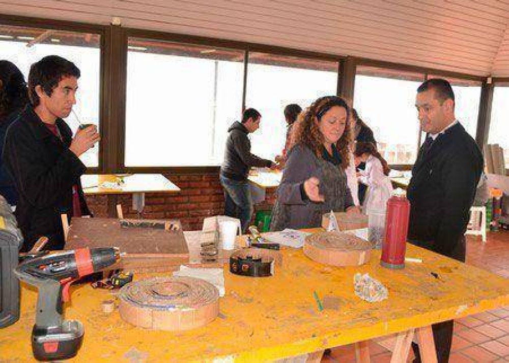 Renunci� la directora de Educaci�n de la municipalidad santarrose�a