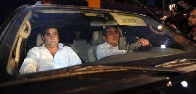 El doble juego del �Tano� Angelici entre Macri y Massa