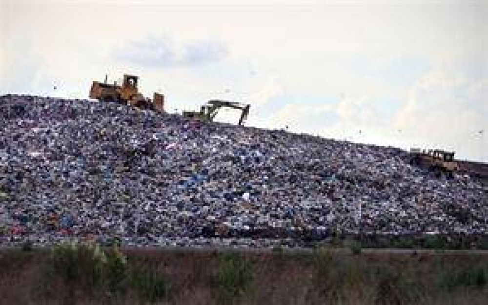 La Ciudad no tiene d�nde tirar 3000 t de basura