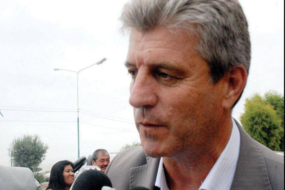 Eliceche: �Los alumnos no pueden ser rehenes de una interna gremial�