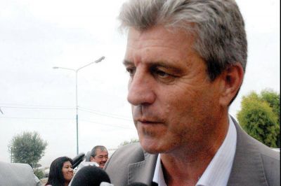 Eliceche: �Los alumnos no pueden ser rehenes de una interna gremial�