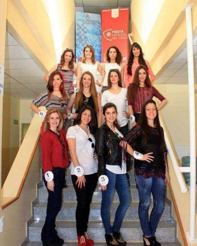 Candidatas a Reina se presentan en La Hoya