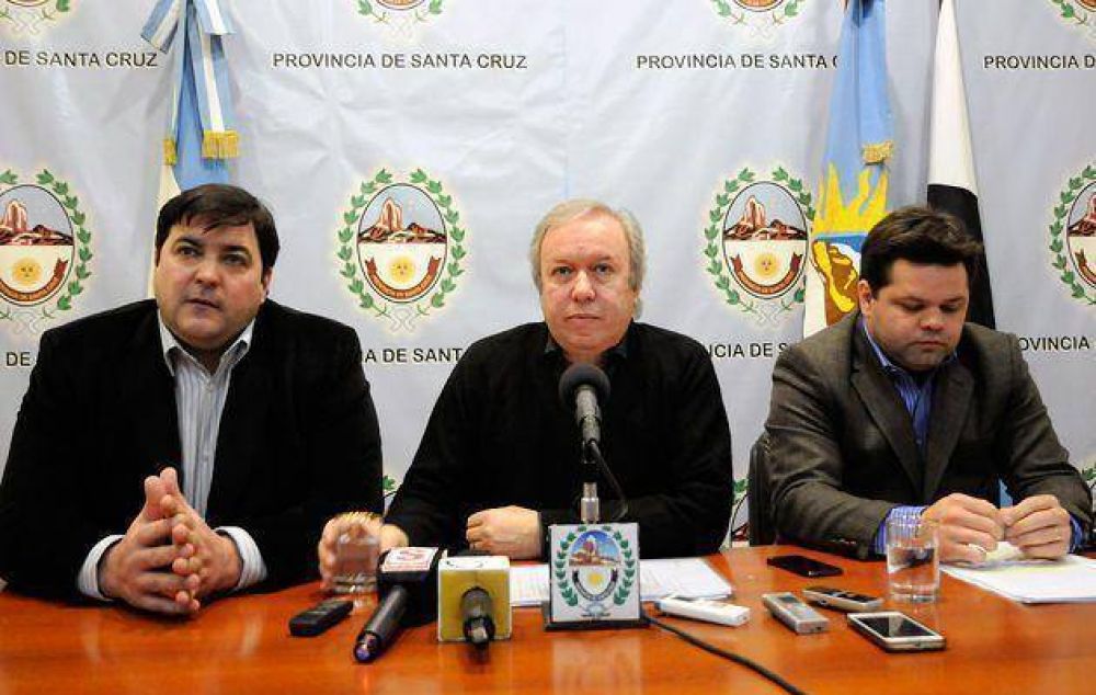 La provincia quiere abandonar el Pacto Fiscal. Como C�rdoba, San Luis, Santa Fe y Catamarca, Santa Cruz pretende recuperar esos recursos