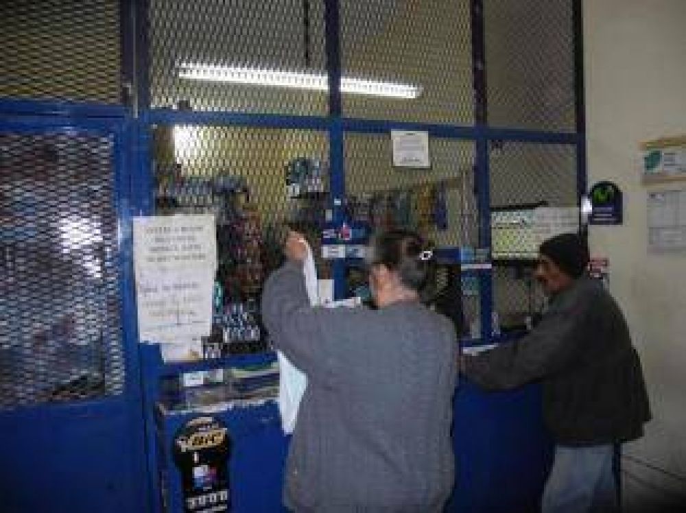 Viven a metros de la jefatura y sufren robos