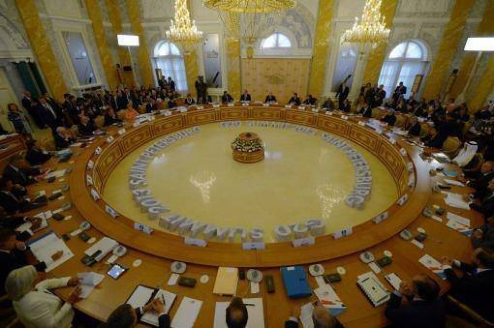 Los presidentes del G20 debaten el tema Siria en la cena