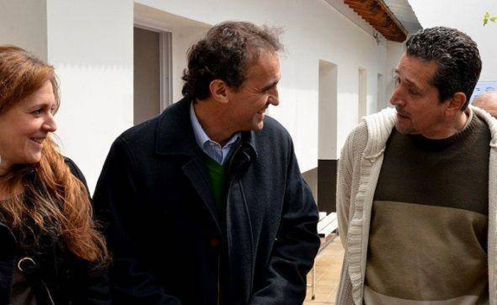 Katopodis visit� la Comunidad Terap�utica, luego de su refacci�n