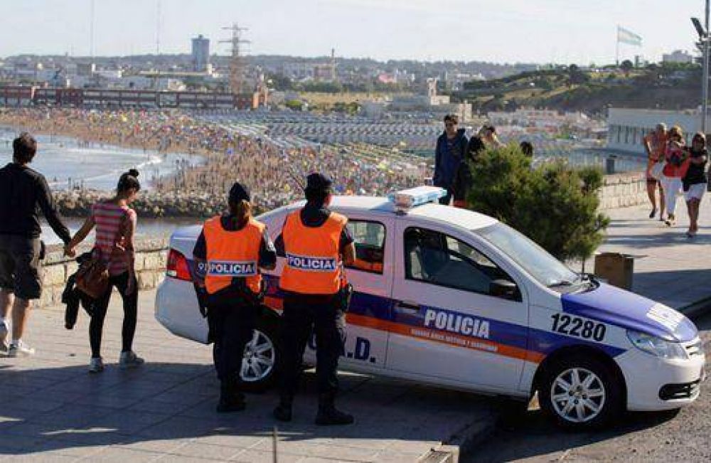 �No se observa el refuerzo policial en el interior de los barrios�
