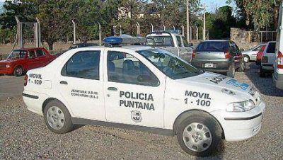 Un polic�a fue internado tras chocar en un patrullero contra un auto particular