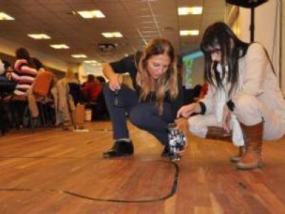 San Luis Digital: docentes, alumnos y familias podr�n asistir a talleres de Rob�tica