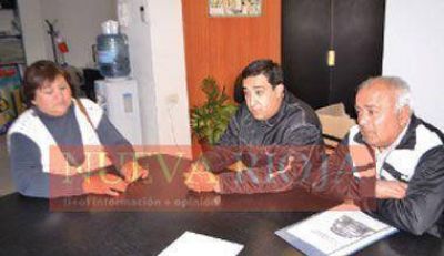 Realizan una vigilia por la espera del nuevo Obispo