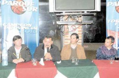 Presentaron anoche al primer equipo de Parque Sur