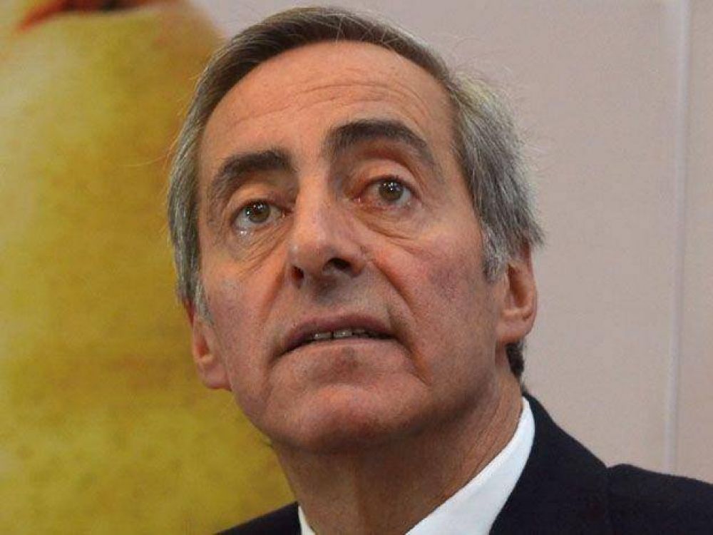 V�ctor Fayad se someti� a la segunda sesi�n de quimioterapia y el tratamiento sigue seg�n lo previsto