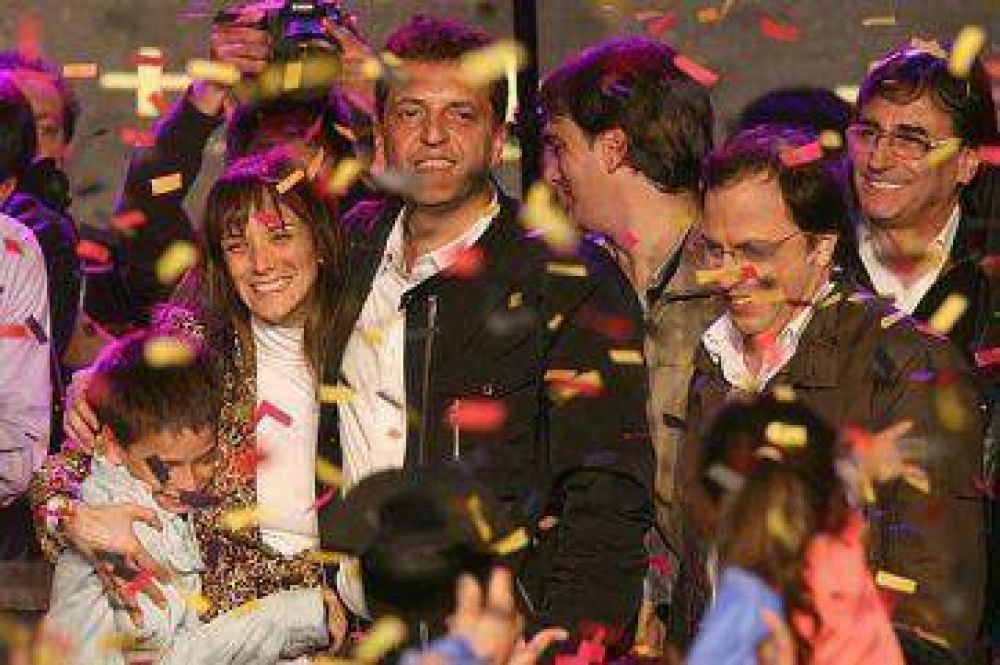 Encuesta: Massa 44,5%, Insaurralde 30,7%