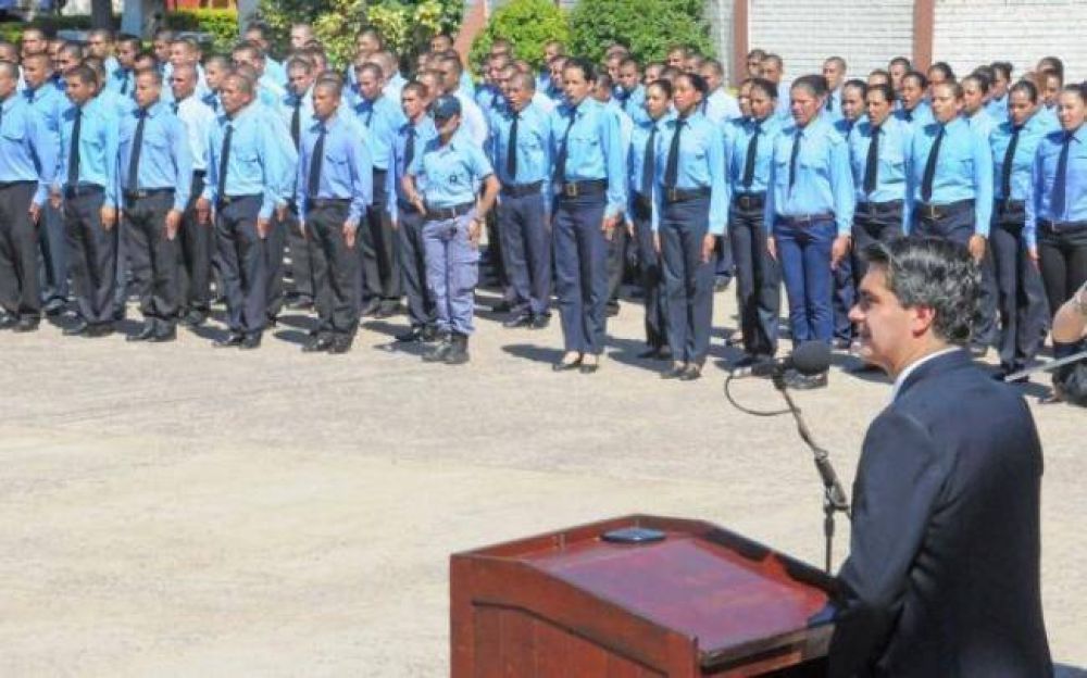 Se incorporan 668 polic�as para la seguridad de Gran Resistencia y S�enz Pe�a