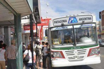 Se levant� el paro de colectivos y el servicio ser� normal hoy en Comodoro