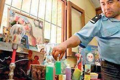 Manosanta de Santiago abus� de una joven mujer con un ardid incre�ble