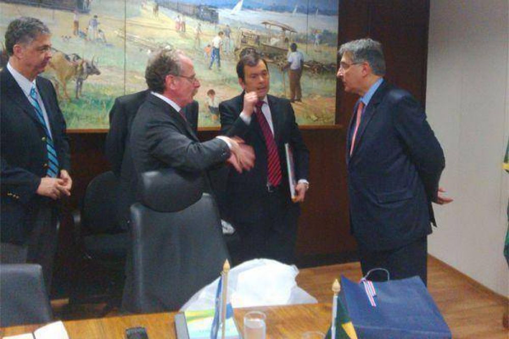 Intensa actividad del Gobernador Zamora en Brasil