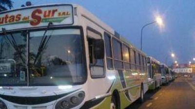Choferes de las l�neas Buscor y Rutas del Sur se encuentran de paro