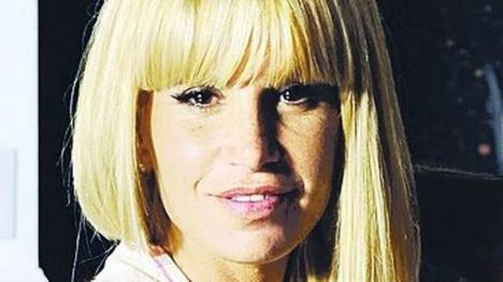 Florencia Pe�a: �Es tremendo que la gente siga a Lanata en televisi�n�