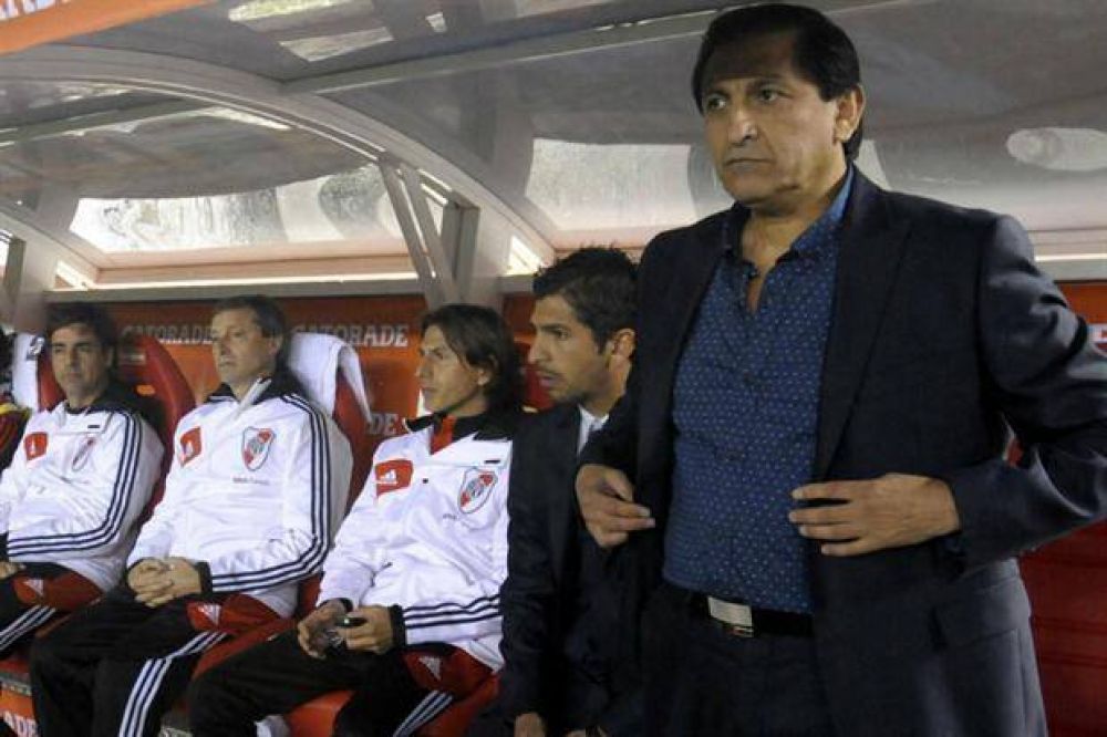 Ram�n D�az: "�Vieron algunos partidos de Mourinho?, Yo hice lo mismo"