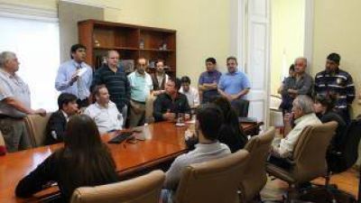 Jalil se reuni� con comerciantes