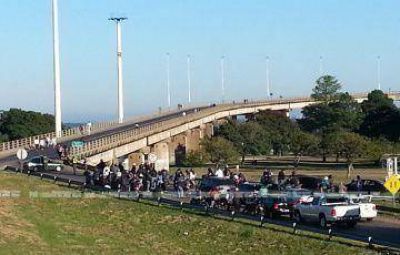 Por una marat�n, cortar�n el puente Chaco-Corrientes tres horas