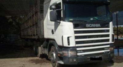 Secuestran un cami�n con 20 toneladas de carb�n ilegal