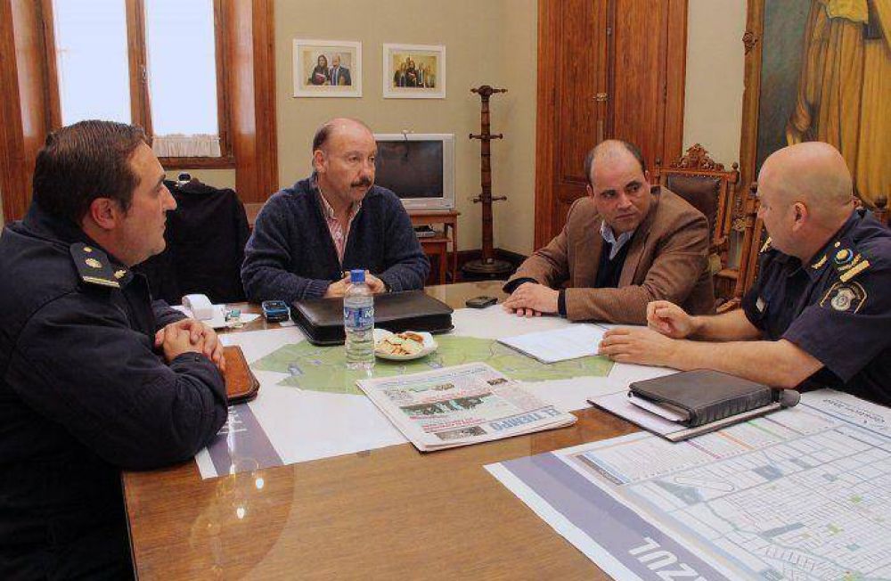 Reuni�n con funcionarios de la polic�a de la provincia de Buenos Aires