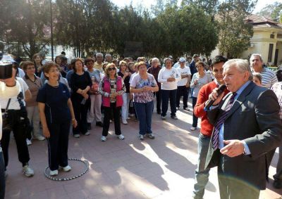 El Intendente Infante particip� de la primera Jornada de los adultos mayores organizada por la Direcci�n de la Juventud