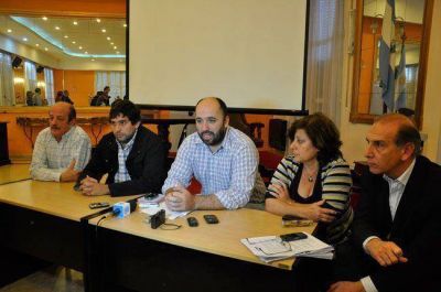 Transporte: intiman a Larra�aga y anticipan que lo denunciar�n por incumplir el pliego