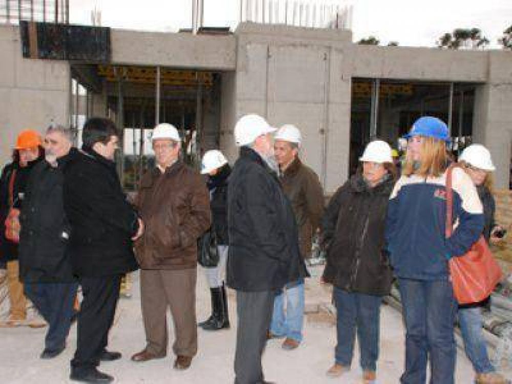 EL CONSEJO SUPERIOR DE LA UNIVERSIDAD VISIT� OBRAS DEL PLAN MAESTRO
