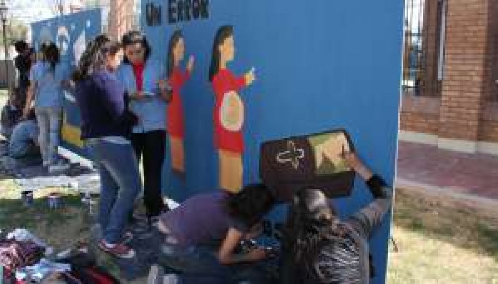 Preocupa que en la escuela no sepan m�s sobre adictos