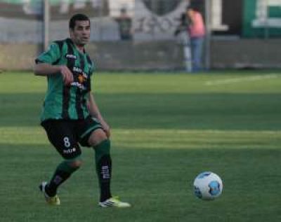 Garnero confirm� los 4 cambios y Caprari al banco