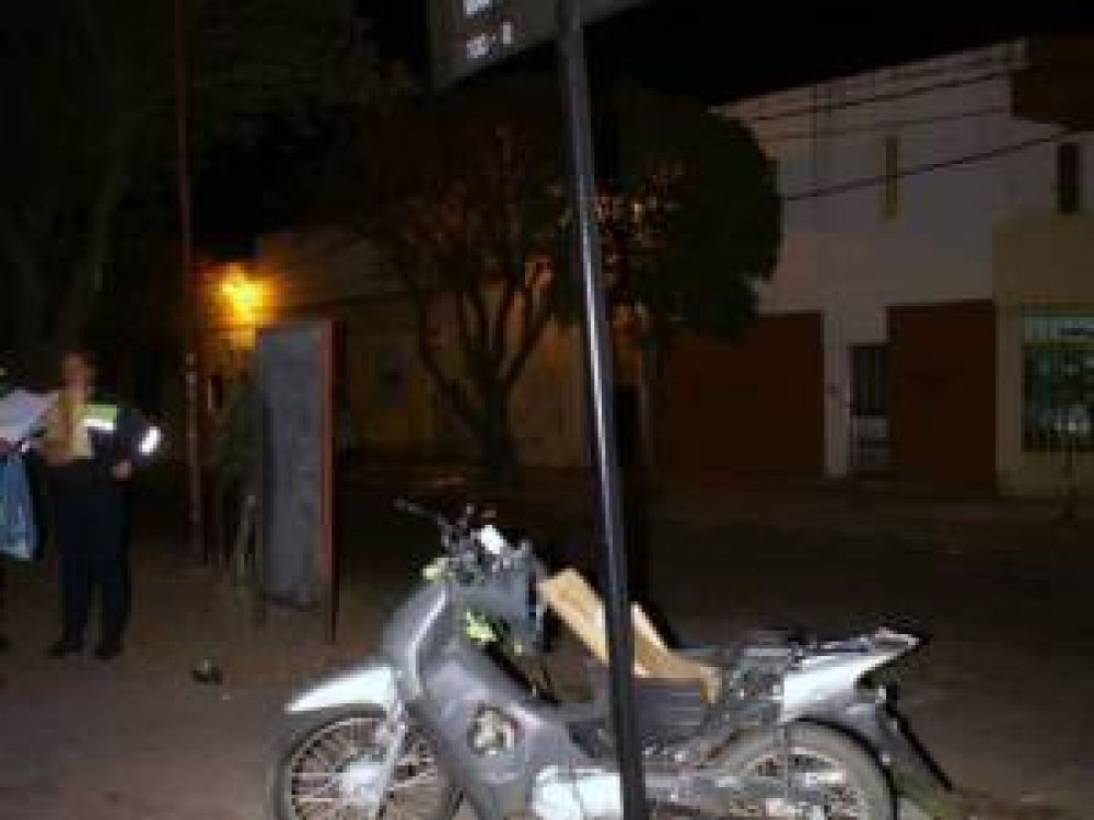 Tragedia sobre ruedas: una joven de 17 a�os muri� en un accidente