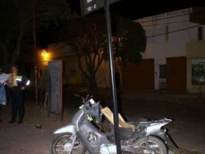Tragedia sobre ruedas: una joven de 17 a�os muri� en un accidente