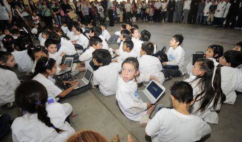 Proponen crear el Consejo de Educaci�n porte�o